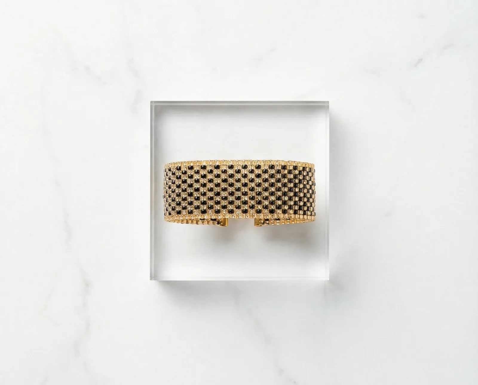 Axis geometric handmade Miyuki bead bracelet with gold-plated details — Tereshchenko Iryna